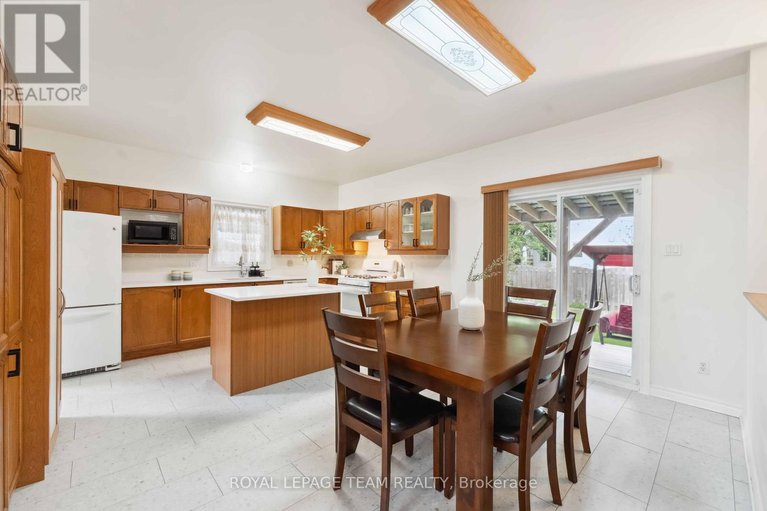 28392923/39-vermont-avenue/barrhaven-east/ottawa/ontario/K2G6M2_13