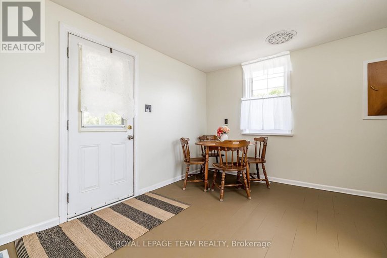 28723611/2106-dunrobin-road/kanata-north-east/ottawa/ontario/K0A1T0_12