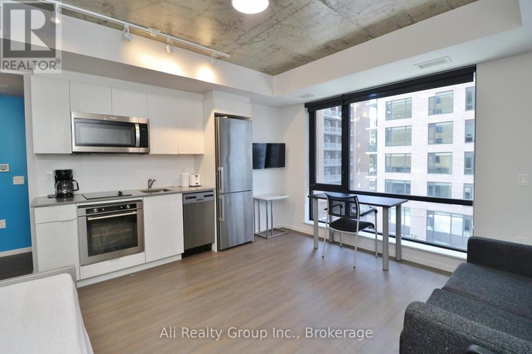 28928402/1618-105-champagne-avenue-s/west-centre-town/ottawa/ontario/K1S5E5_11