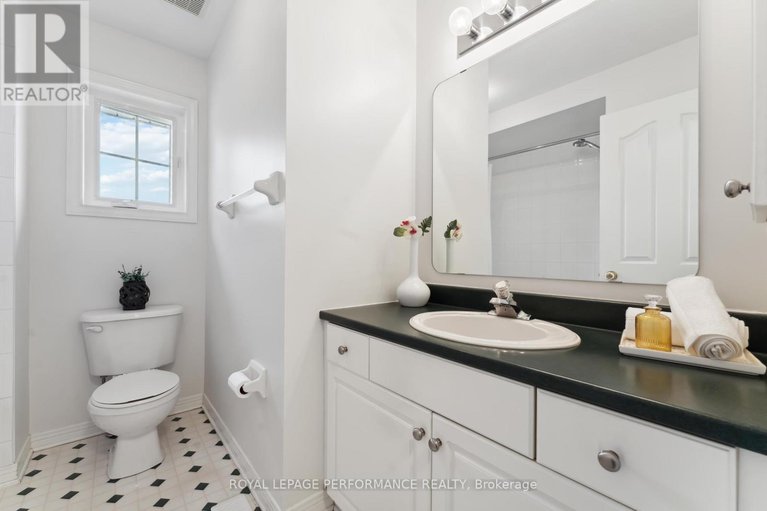 28883254/1060-charest-way/avalon-east/ottawa/ontario/K4A4B1_33