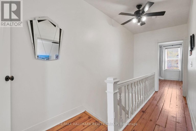 28774423/230-booth-street/west-centre-town/ottawa/ontario/K1R7J6_33