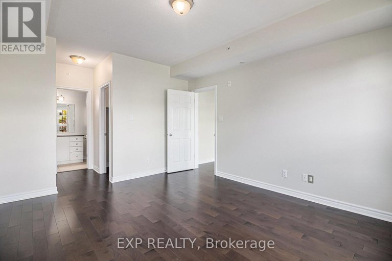 28999305/205-100-montblanc-private/convent-glen-north/ottawa/ontario/K1C0B2_16
