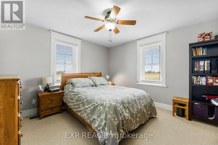 29254511/1382-lochwinnoch-road/horton-twp/horton/ontario/K7V3Z4_25