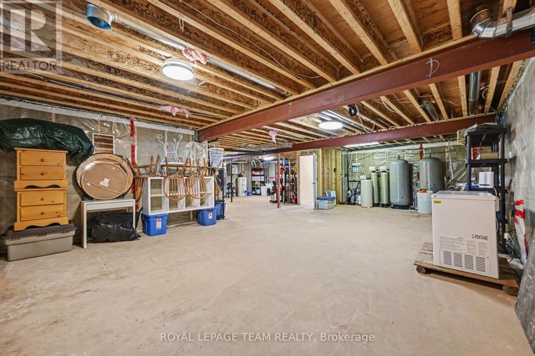 29646950/121-grasshopper-lane/kanata-north-east/ottawa/ontario/K0A1T0_24