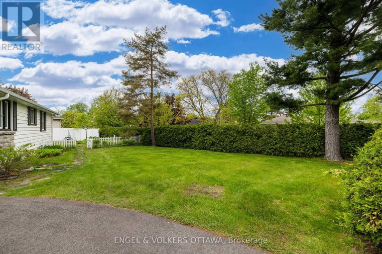 28801242/1960-alta-vista-drive/faircrest-heights/ottawa/ontario/K1H7K8_31