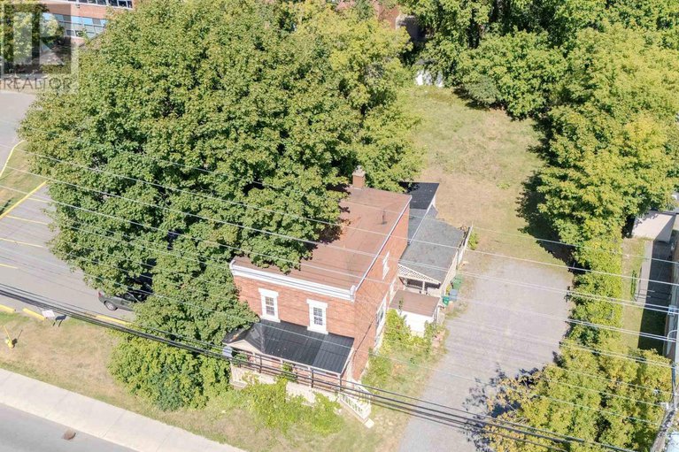 28781771/713-st-laurent-boulevard/castle-heightsrideau-high/ottawa/ontario/K1K3A6_13