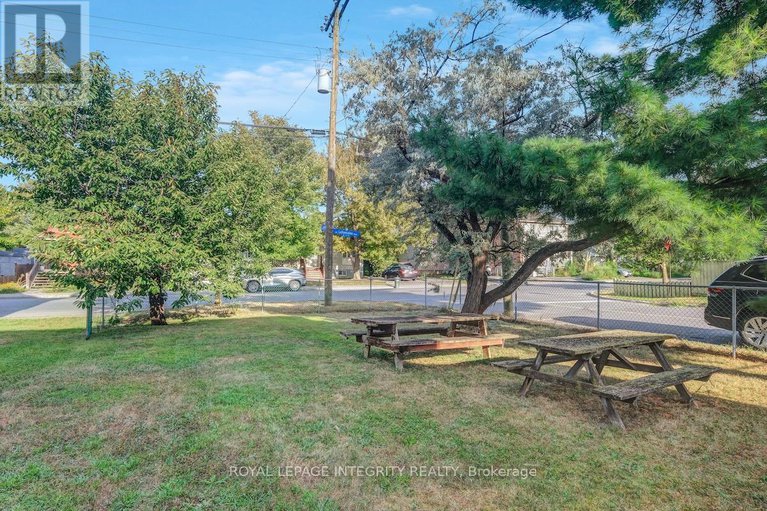 28955602/348-lafontaine-avenue/vanier/ottawa/ontario/K1L6X5_15