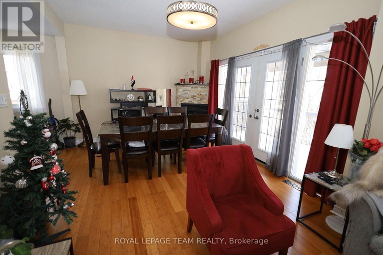 29451027/2194-niagara-drive/applewood-acres/ottawa/ontario/K1H6L2_7