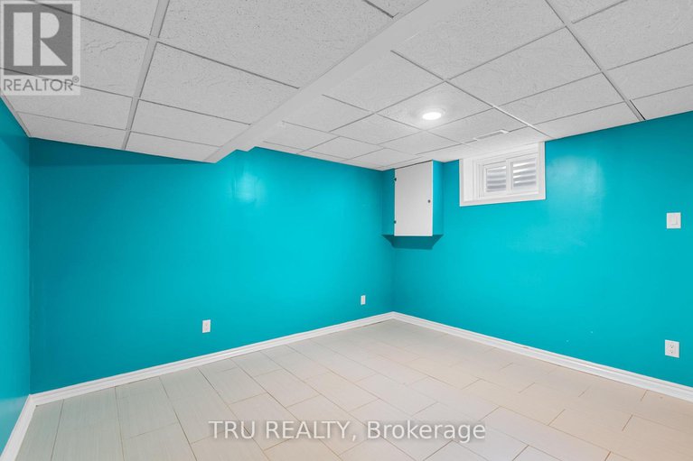28925515/715-mooneys-bay-place/mooneys-bayriverside-park/ottawa/ontario/K1V8W4_37