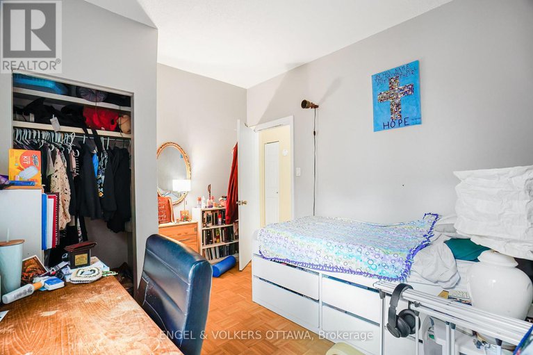 29396772/293-somerset-street-e/sandy-hill/ottawa/ontario/K1N6V9_17