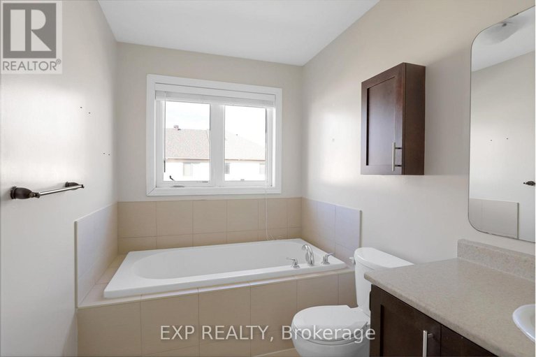 28984238/618-moorpark-avenue-n/emerald-meadowstrailwest/ottawa/ontario/K2M0B6_37