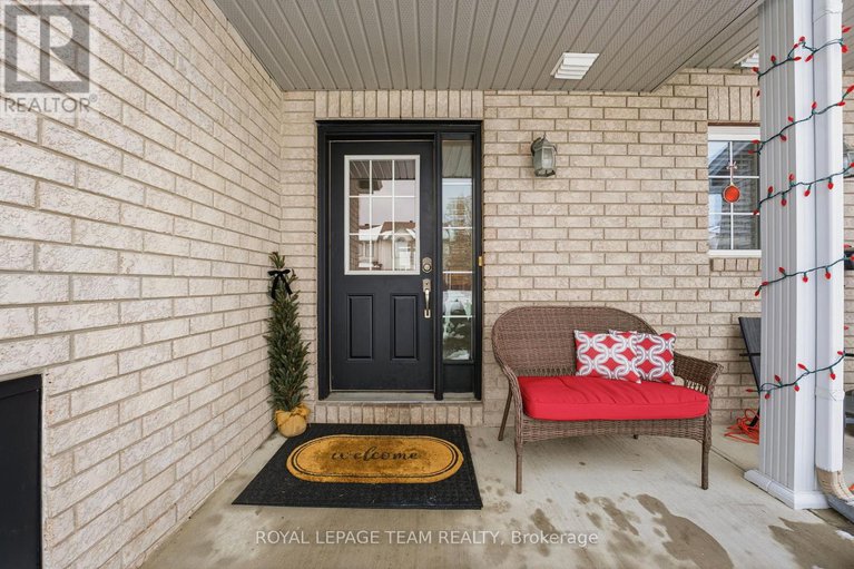 29250837/229-opus-street/emerald-meadowstrailwest/ottawa/ontario/K2S0J1_2