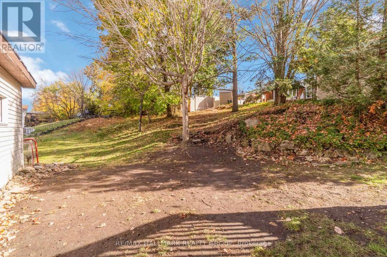 29069268/835-powers-street/town-of-rockland/clarence-rockland/ontario/K4K1K4_33