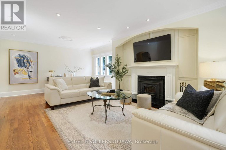 28788939/386-ashbury-road/rockcliffe/ottawa/ontario/K1M0R8_12