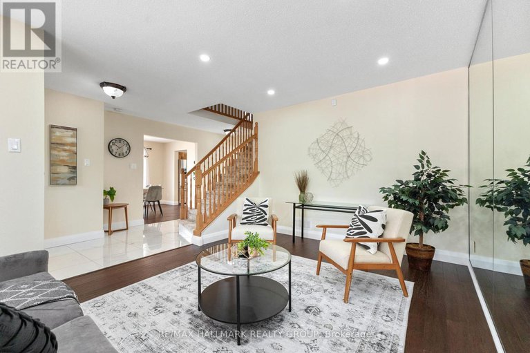 28518231/19-notman-way/hunt-club-park/ottawa/ontario/K1G4P6_2