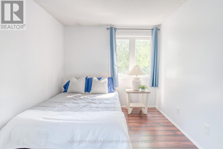 28806501/2-saxton-private/redwood-park/ottawa/ontario/K2H9P2_22
