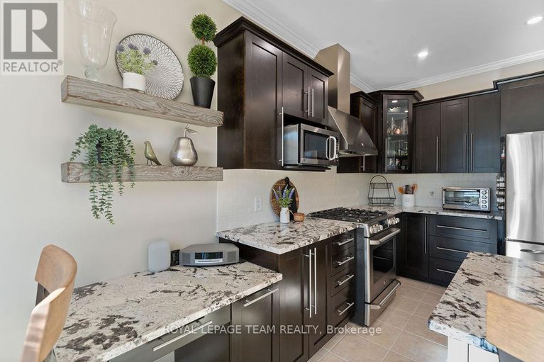 29011839/141-trail-side-circle/springridgeeast-village/ottawa/ontario/K4A5B3_16