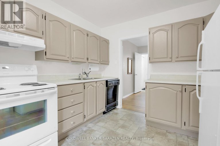 28626682/70-viewmount-drive/meadowlandscrestview/ottawa/ontario/K2G3C3_21