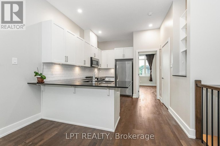 29175936/10-57-bergeron-private/chapel-hill/ottawa/ontario/K1C0C2_9