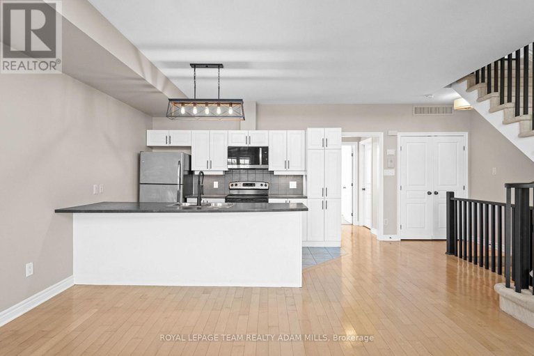 29094502/24-103-eye-bright-crescent/riverside-southgloucester-glen/ottawa/ontario/K1V2K6_18