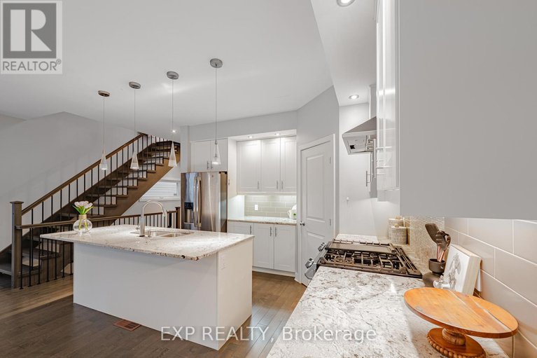 29241575/14-camil-street/castle-heightsrideau-high/ottawa/ontario/K1K0X1_9