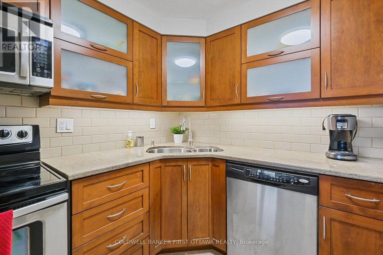 28537358/412-80-sandcastle-drive/leslie-park/ottawa/ontario/K2H9E7_16