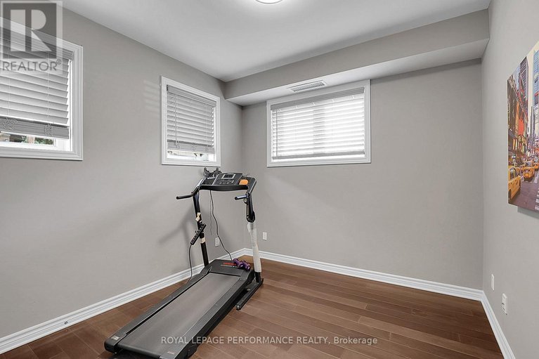 28468880/2-40-prestige-circle/chatelaine-village/ottawa/ontario/K4A0W9_14