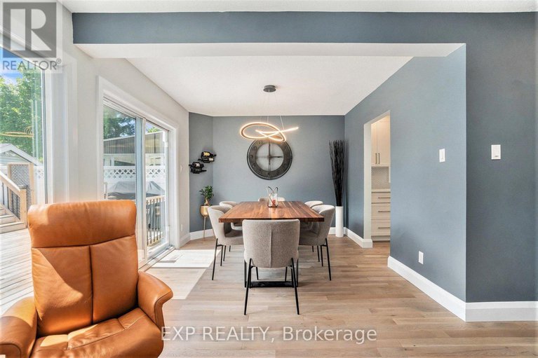 28647079/680-mathieu-way/fallingbrookpineridge/ottawa/ontario/K4A2R4_8