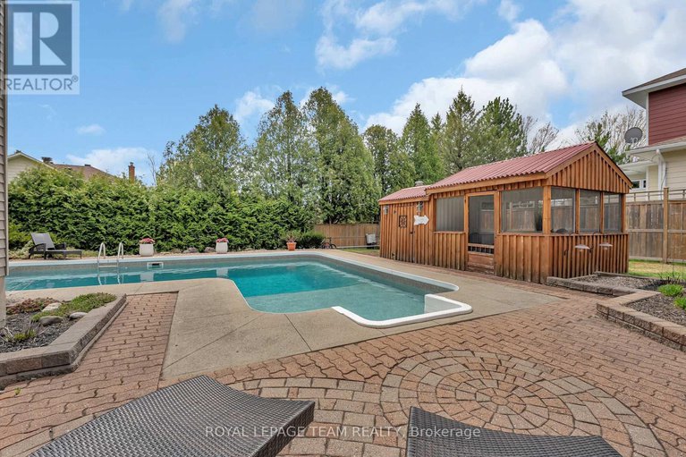 28266949/129-ridgeview-drive/carp/ottawa/ontario/K0A1L0_8
