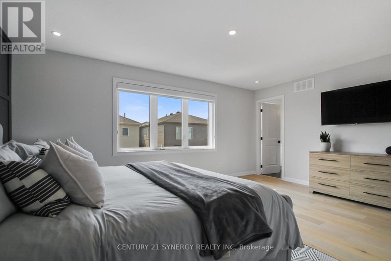 28715652/2104-caltra-crescent/half-moon-bay/ottawa/ontario/K2J6V4_24