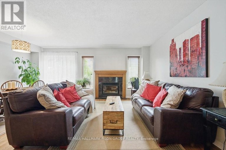 28576783/11-great-oak-private/riverview-park/ottawa/ontario/K1G6P7_7