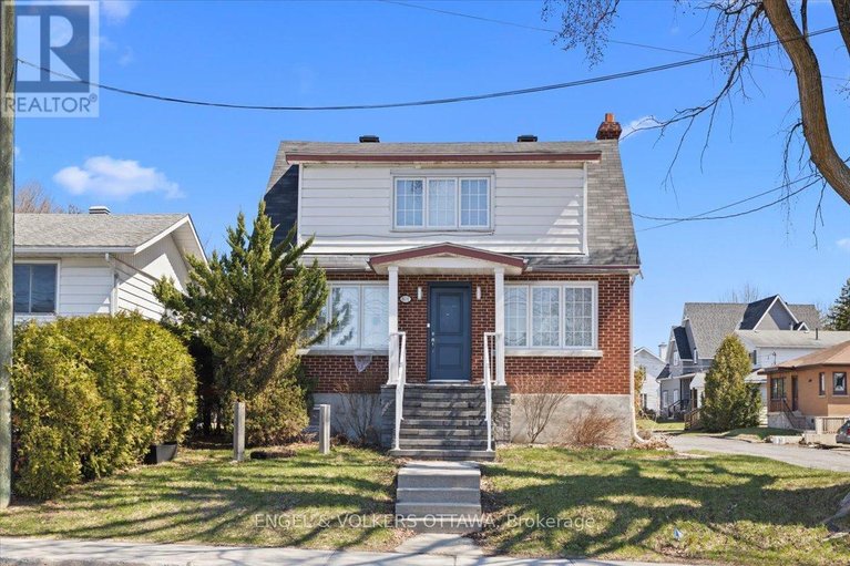 29645243/801-st-jean-street/town-of-rockland/clarence-rockland/ontario/K4K1K3_1