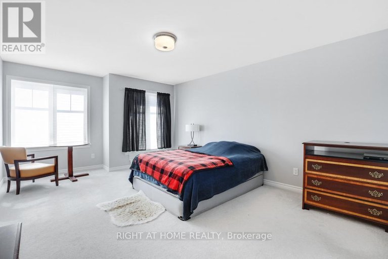 29632648/895-antonio-farley-street/camelot/ottawa/ontario/K1K2Z1_14