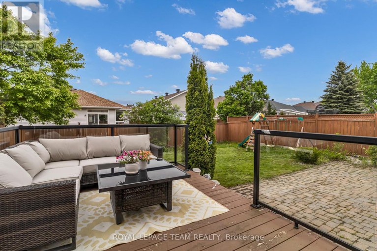 28384624/3728-mountain-meadows-crescent/riverside-southgloucester-glen/ottawa/ontario/K1V1V7_30
