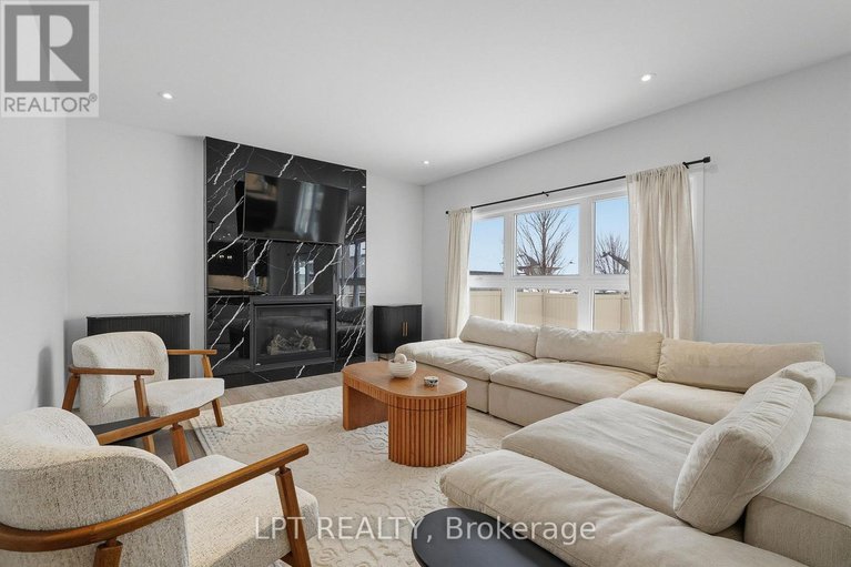 29345718/301-moonlight-drive/russell-twp/russell/ontario/K4R0L1_17