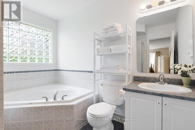 28678446/10-ladybirds-crescent/stittsville-north/ottawa/ontario/K2S1Z6_27
