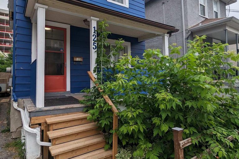 28622761/125-pamilla-street/west-centre-town/ottawa/ontario/K1S3K9_1
