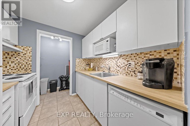 29029985/316-6434-bilberry-drive/orleans-wood/ottawa/ontario/K1C4P5_6