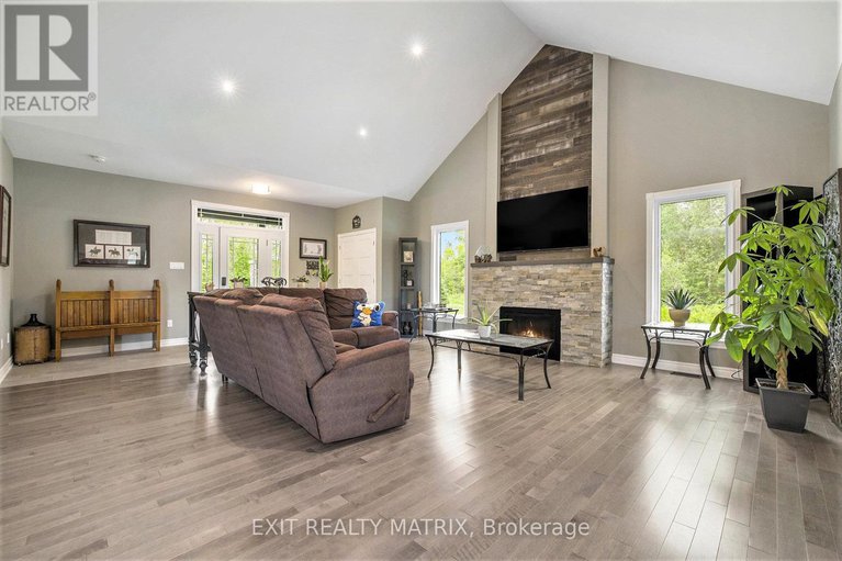 28501475/3253-maisonneuve-road/clarencerockland-twp/clarence-rockland/ontario/K0A3N0_7