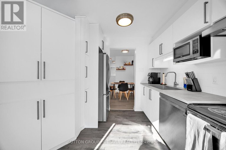 28912115/313-stoneway-drive/barrhaven-east/ottawa/ontario/K2G6E7_10