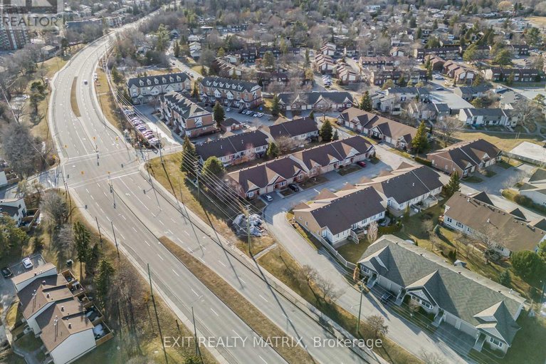 28129877/1241-foxborough-private/beaconwood/ottawa/ontario/K1J1E2_30