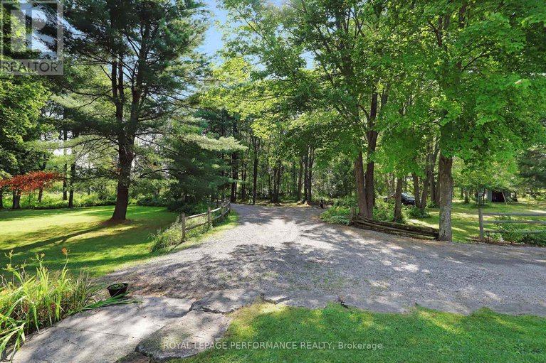 29392301/3125-torwood-drive/dunrobin-shores/ottawa/ontario/K0A1T0_43