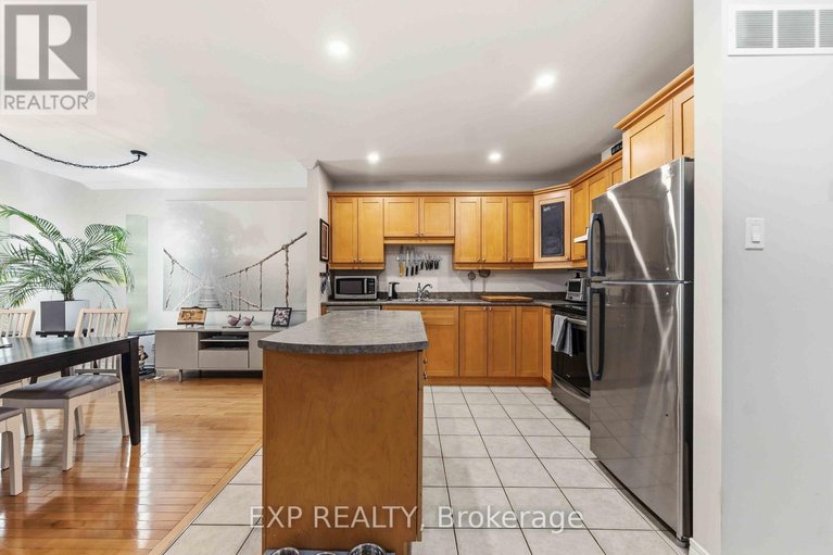 29660876/5655-mahogany-harbour-lane/manotick-south-to-roger-stevens/ottawa/ontario/K4M1K9_7