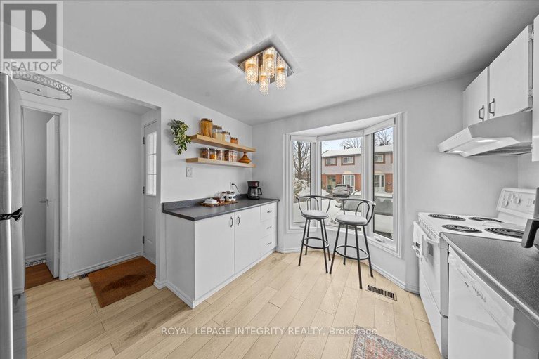 29383476/1196-priory-lane/convent-glen-north/ottawa/ontario/K1C1Z9_2