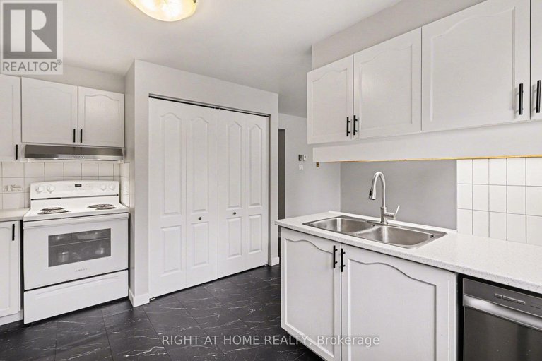 29682834/29-26-wrenwood-crescent/centrepointe/ottawa/ontario/K2G5V5_16