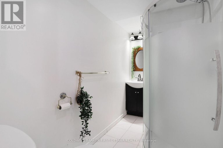 29253017/11-rideau-crossing-crescent/north-grenville-twp-kemptville-east/north-grenville/ontario/K0G1K0_32