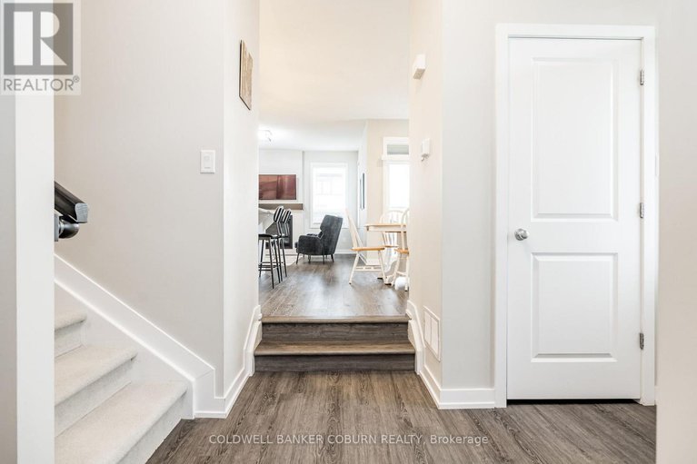28928057/161-jardiniere-street/remainder-of-stittsville-area/ottawa/ontario/K2S2K1_10