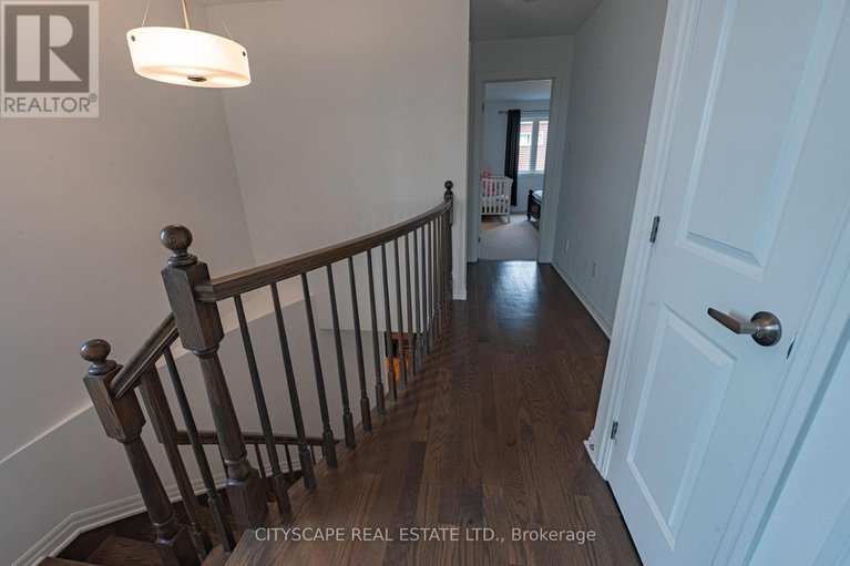 28681279/174-joshua-street/mer-bleuebradley-estatesanderson-park/ottawa/ontario/K1W0A3_42