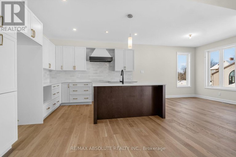 29285479/662-fisher-street/north-grenville-twp-kemptville-south/north-grenville/ontario/K0G1J0_16