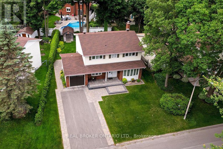 28522793/31-oakhurst-crescent/blackburn-hamlet/ottawa/ontario/K1B4A5_42